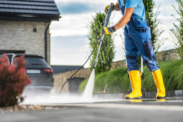 Why Choose Our Certified Pressure Washing Experts for Your Project Needs in Steubenville, OH?